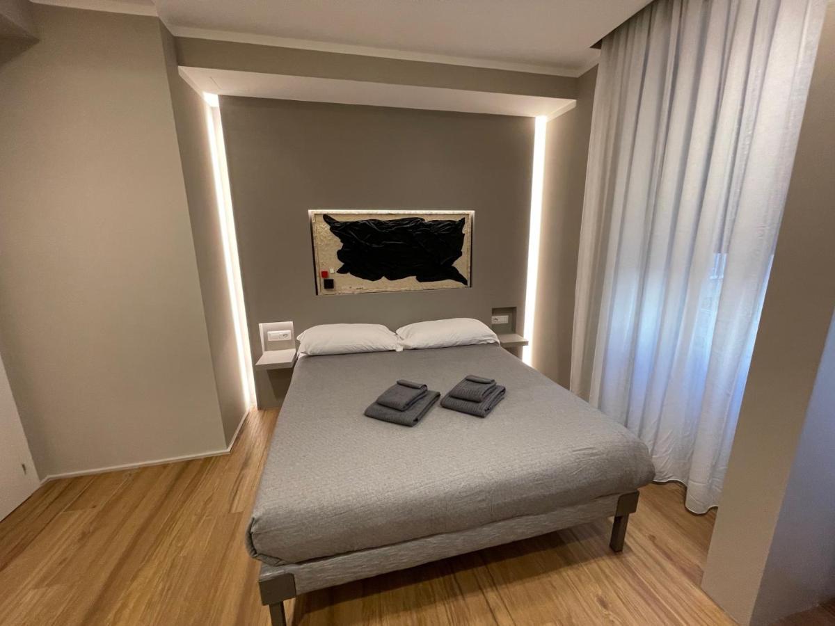 Lucrino 45 By Ale Hotel Rome Exterior photo