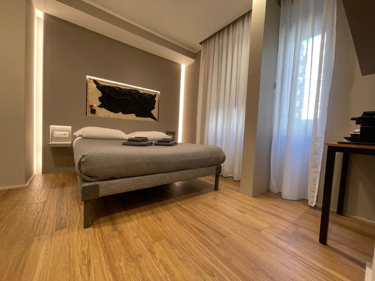Lucrino 45 By Ale Hotel Rome Exterior photo